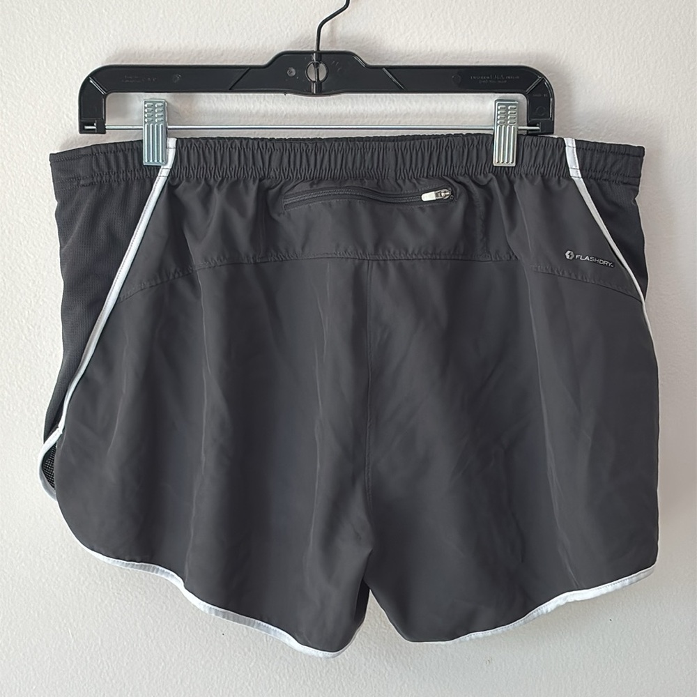 North Face | GTD Flash Dry Running Shorts XL - Picture 4 of 8